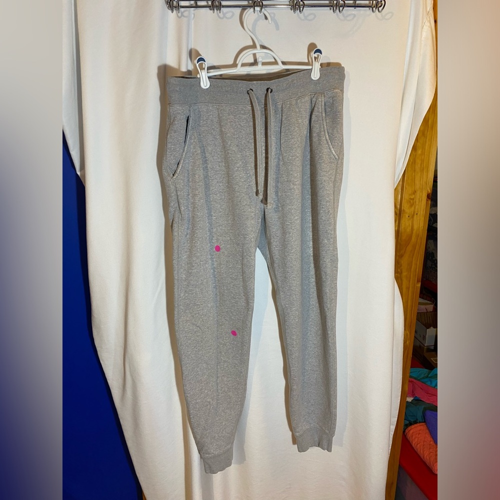 Men’s jogger sweatpants, size medium